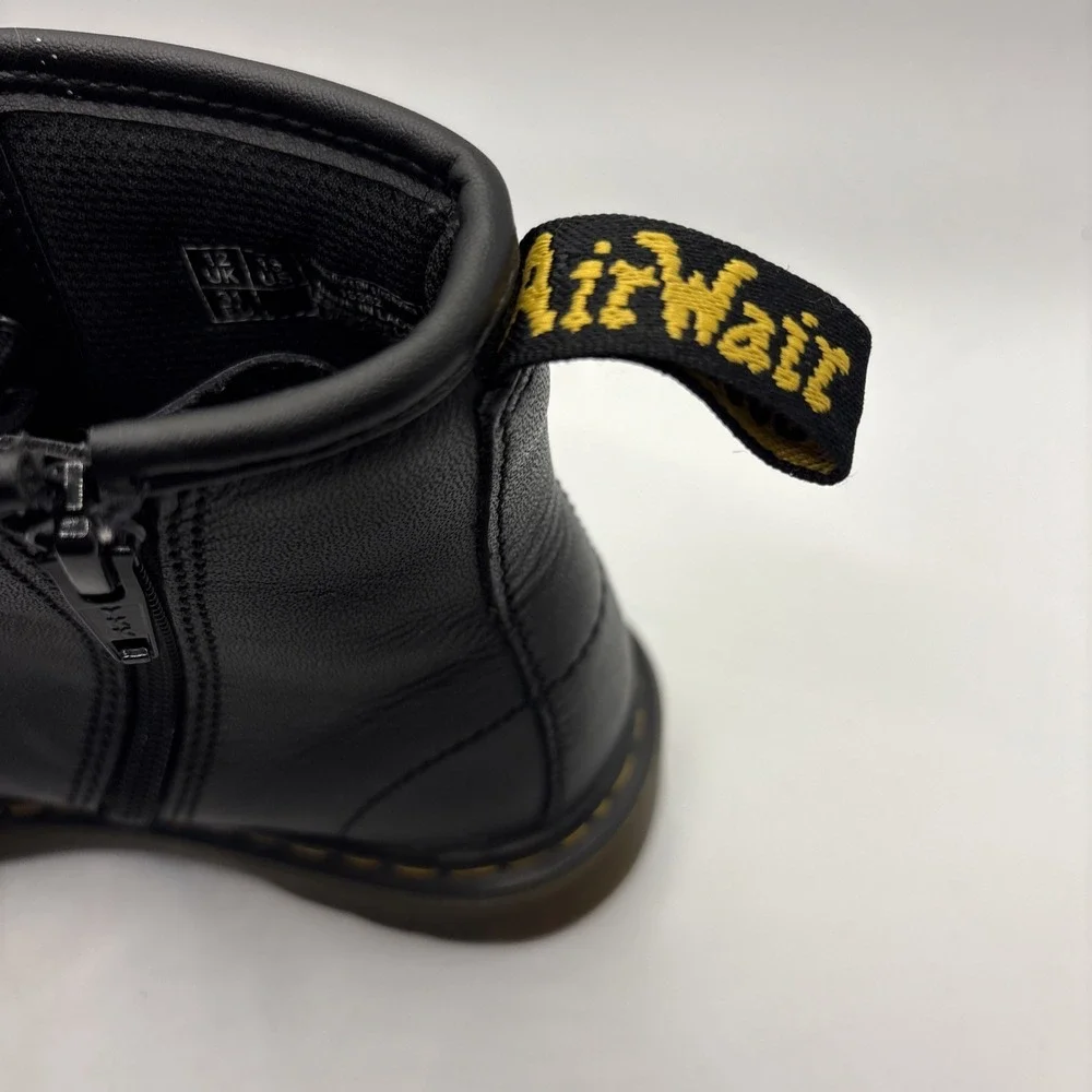 Dr. Martens Air‎ Wair Kids Youth US 13 Black Boot SINGLE Right Shoe READ